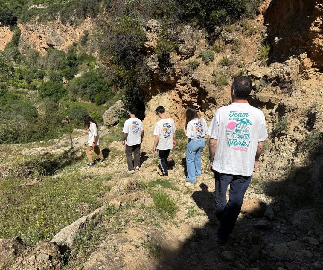 El equipo de ruta de senderismo